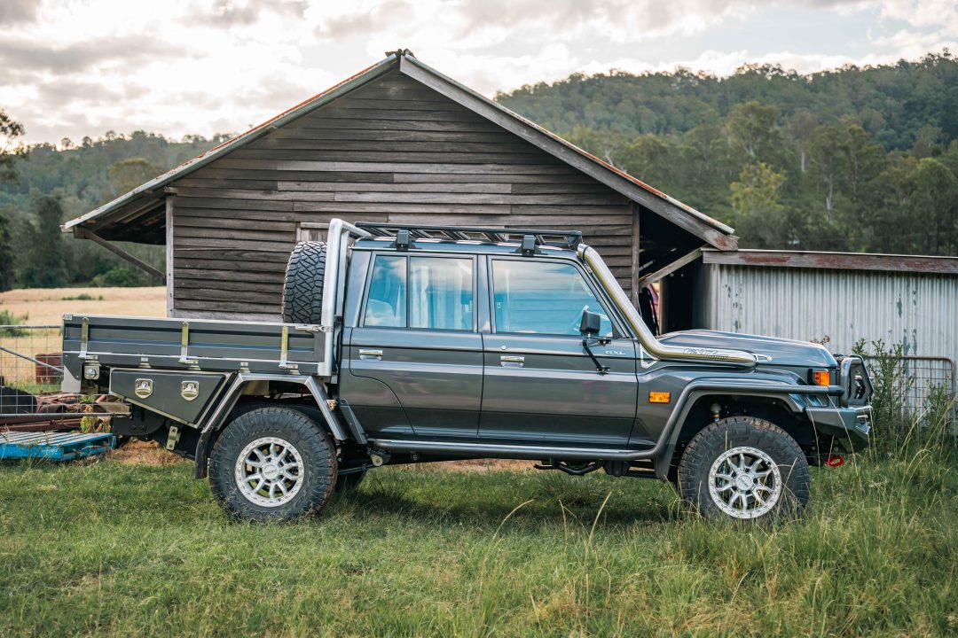 79 Series Graphite Fatz Fabrication-03