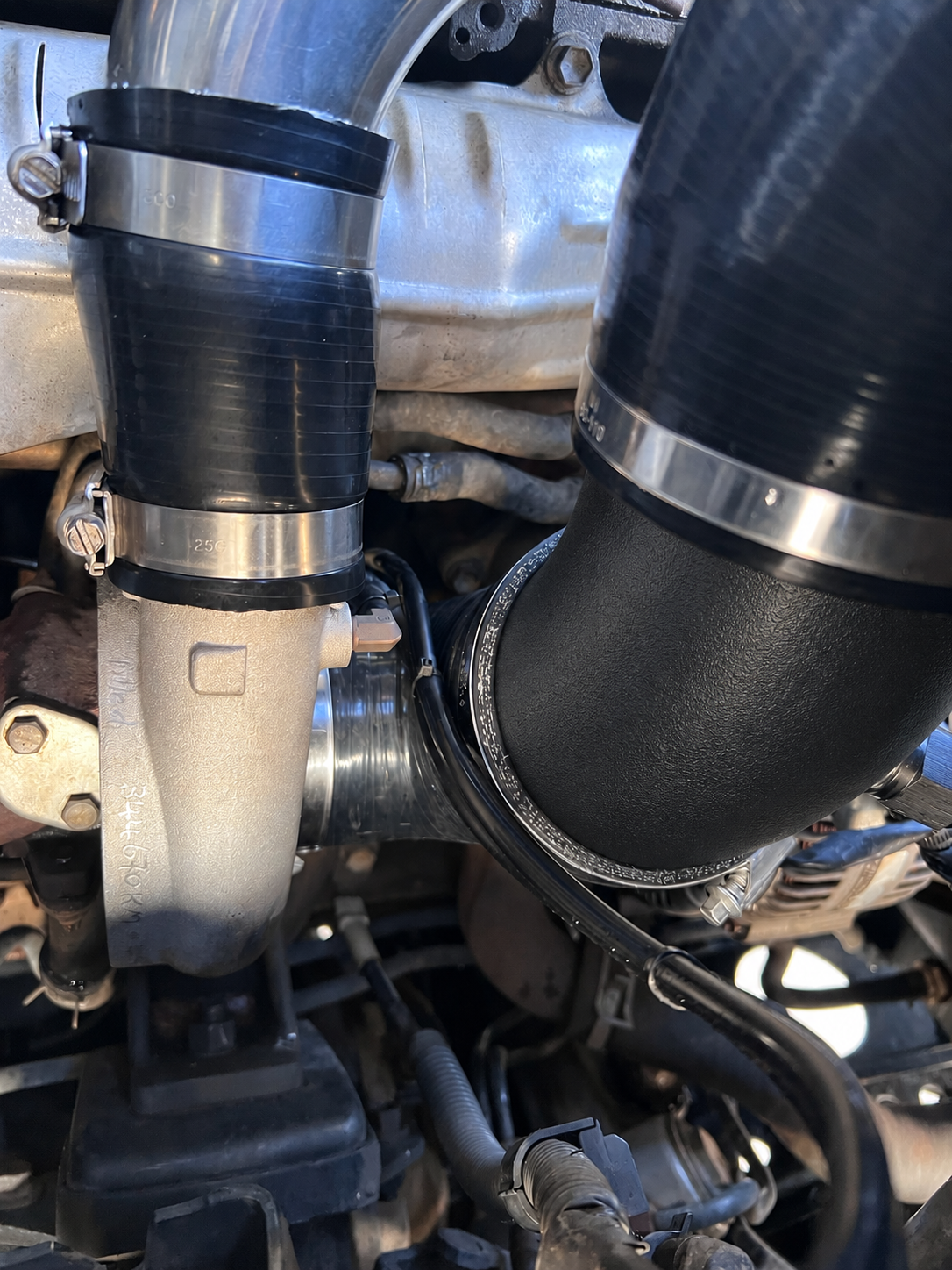 100/105 Series LC High Flow Airbox.