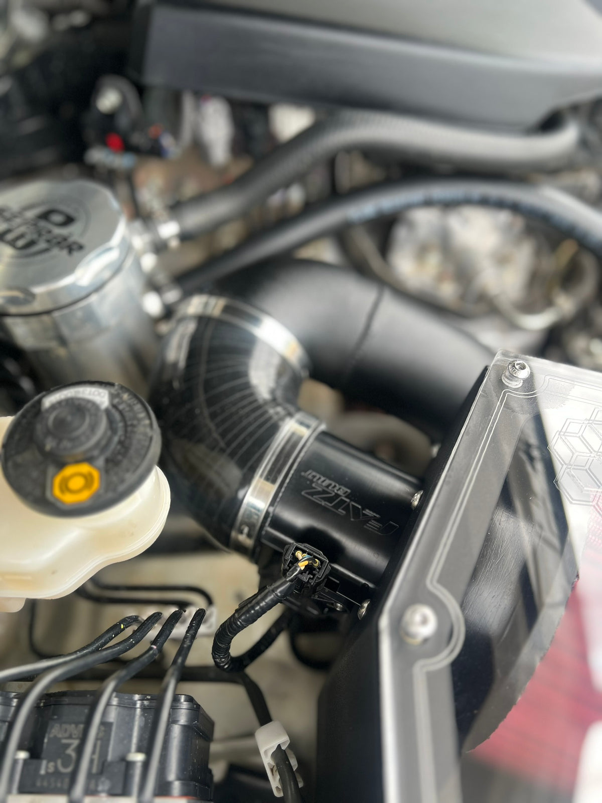 N80 Hilux Airbox.